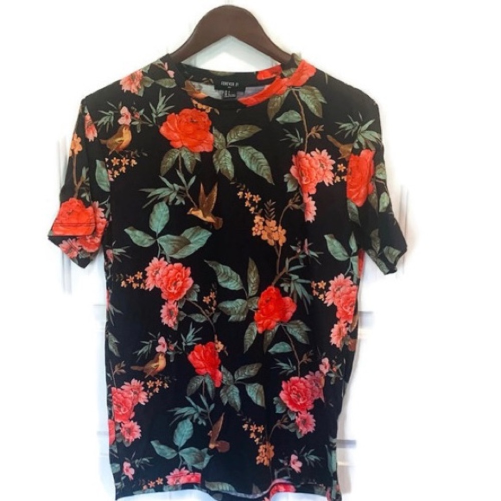Forever 21 Mens floral tee Small crew neck